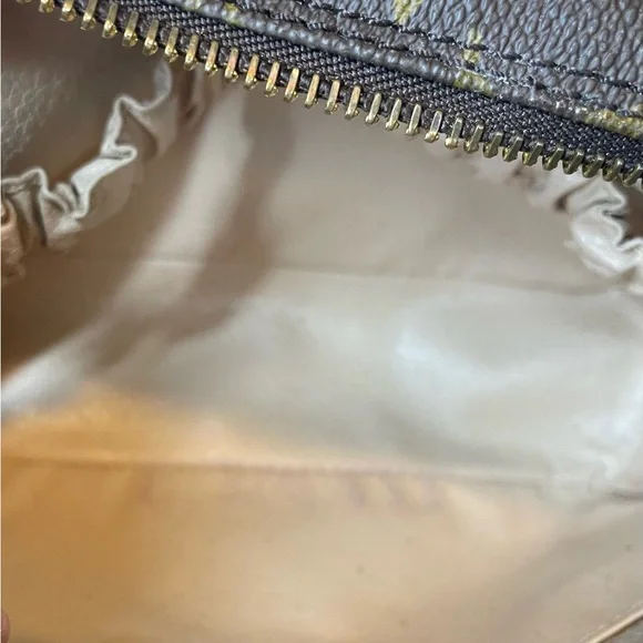 Vintage Louis Vuitton Brown Monogram Clutch Bag: Read Description - Picture 7 of 17